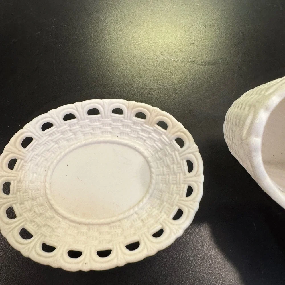Votive Holder with Saucer White Basketweave Heart Cutout Ceramic